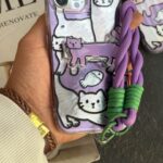 قاب موبایل آیفون گربه دراز سوسیسی بنفش پایه استندشو + بندست