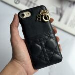 قاب موبایل آیفون دیور چرم سوزنی بالشتی جاکارتی دار