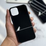 قاب موبایل آیفون سگ روی دیوار