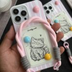 قاب موبایل آیفون گربه نقاشی لاولی جاکارتی بندست