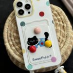 قاب موبایل آیفون گربه خوش قلب توپی جاکارتی بنددار