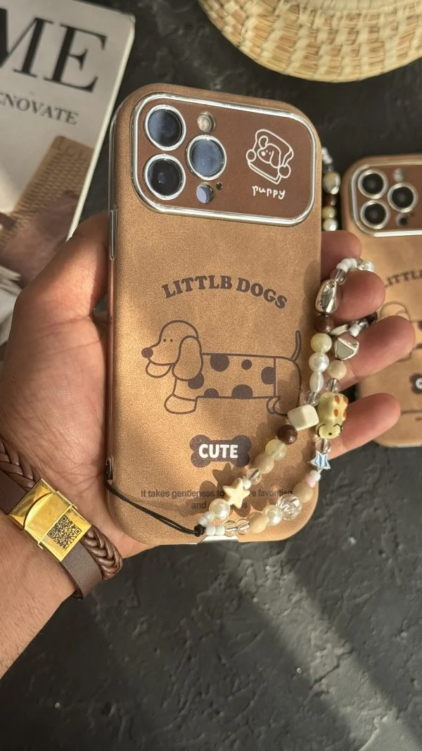 IMG_6817-600x1067 قاب موبایل ( آیفون ) کیوت پاپی خال خالی داکس هوند سوسیسی + بند - Image 1