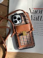 قاب موبایل آیفون پارچه ای و فلزی طرح باربری جاکارتی + بندست - Image 28