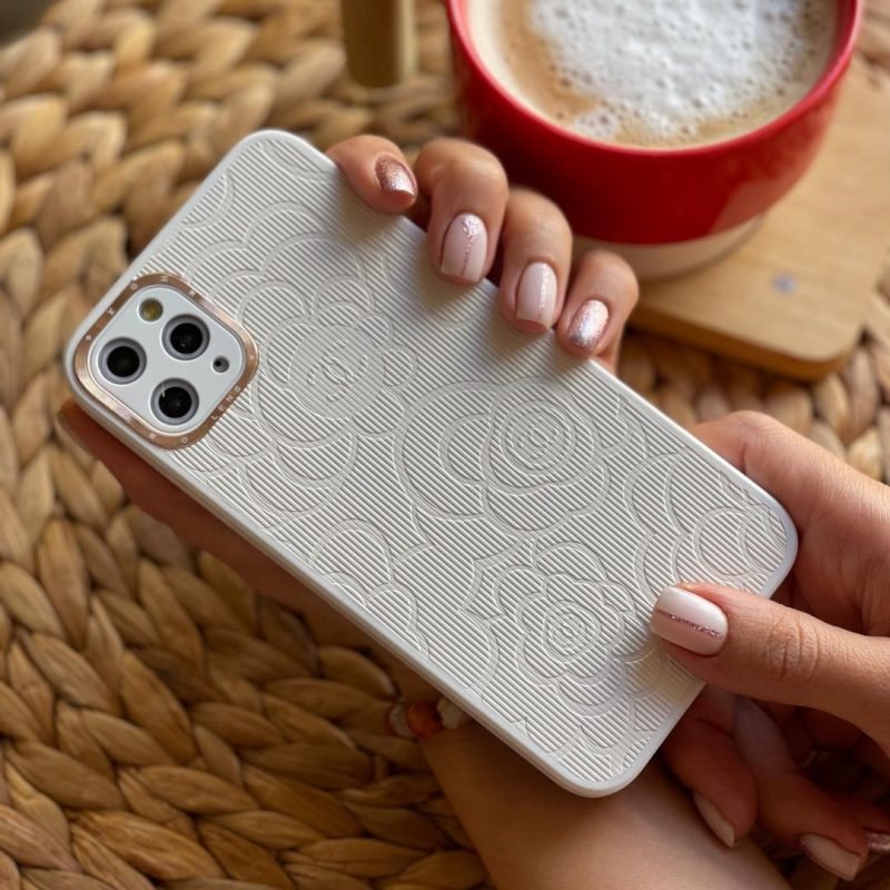 قاب موبایل آیفون چرمی گل شنل داغی قاب موبایل آیفون چرمی گل شنل داغی - Image 1