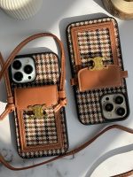 قاب موبایل آیفون پارچه ای و فلزی طرح باربری جاکارتی + بندست - Image 5