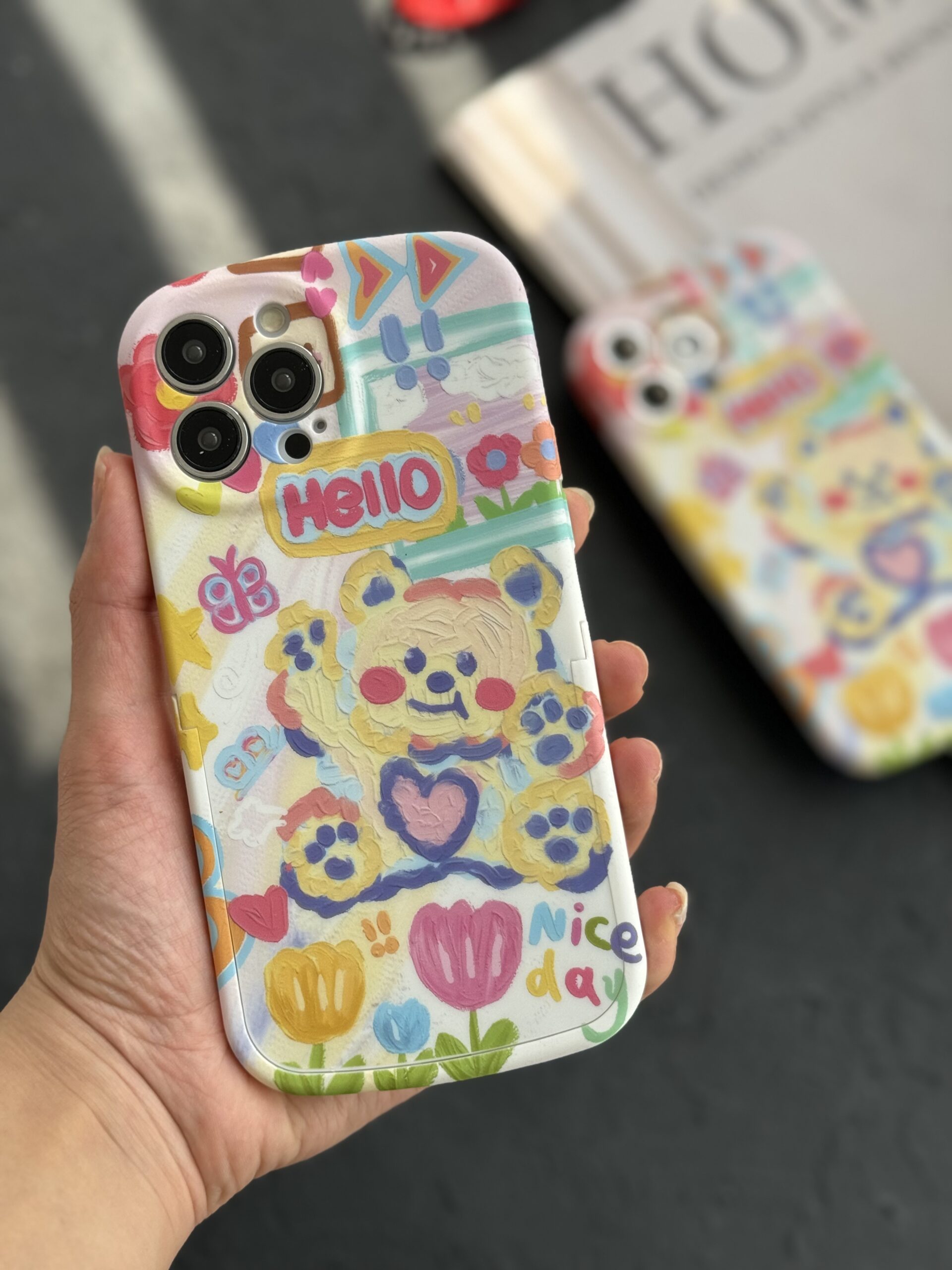 قاب موبایل آیفون خرس نقاشی آبرنگی پایه استند دار قاب موبایل آیفون خرس نقاشی آبرنگی پایه استند دار - Image 1