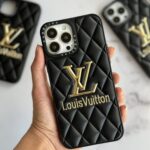 قاب موبایل آیفون لویی ویتون چرمی لوگو فلزی
