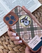 قاب موبایل آیفون باربری وینتیج استایل سگ قهوه ای محافظ لنزدار - Image 18