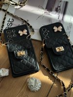 قاب موبایل آیفون مشکی بند زنجیری بلند بالشتی پروانه ای جاکارتی دار - Image 31