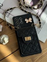 قاب موبایل آیفون مشکی بند زنجیری بلند بالشتی پروانه ای جاکارتی دار - Image 30