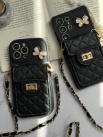 قاب موبایل آیفون مشکی بند زنجیری بلند بالشتی پروانه ای جاکارتی دار - Image 3