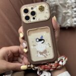 قاب موبایل ( آیفون ) گربه فلوریتا جاکارتی + بند اسکارف