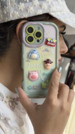 قاب موبایل آیفون توی استوری برجسته سبز - Image 3