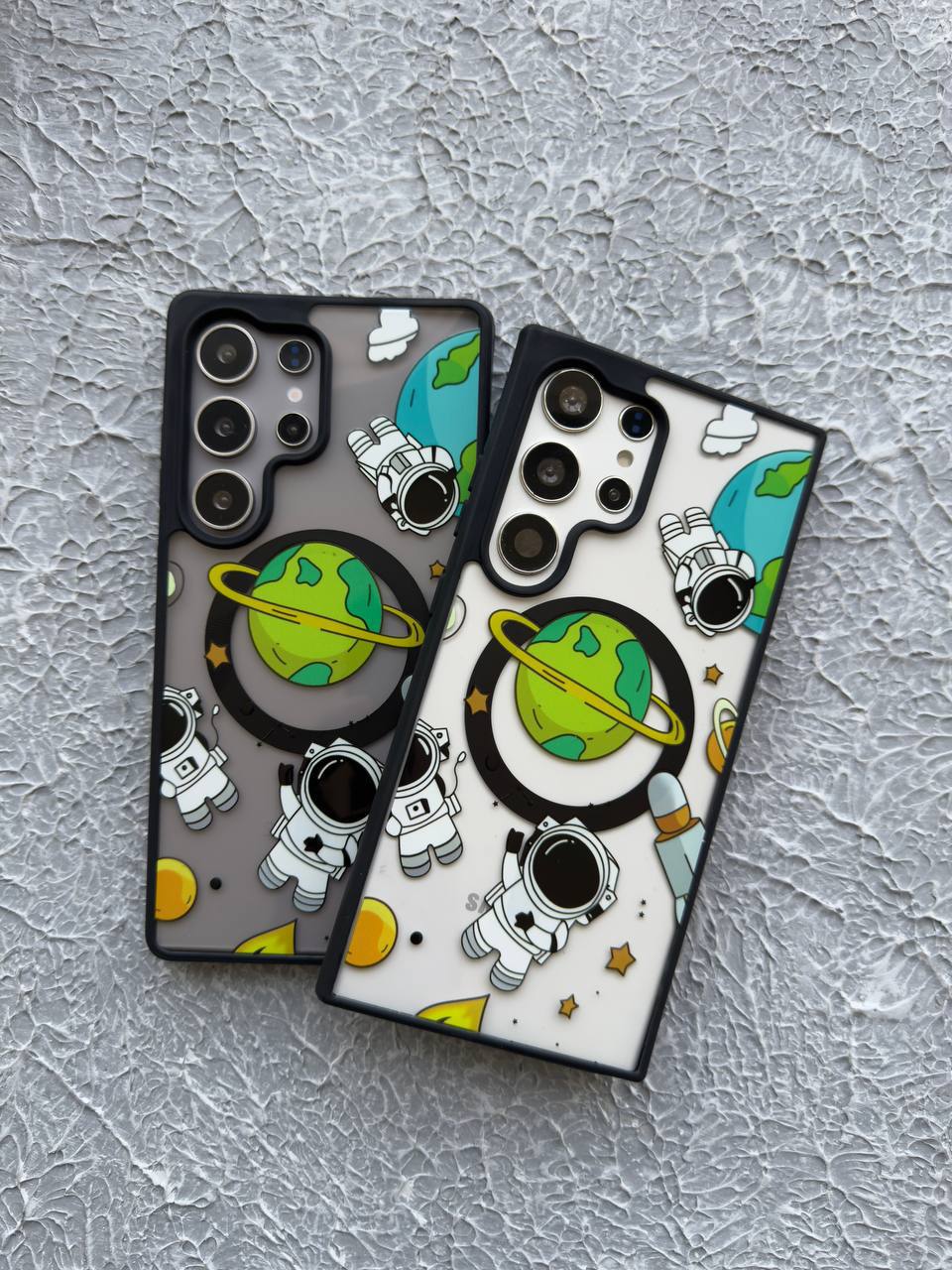 IMG_8062 قاب موبایل فضانورد و سیاره به همراه مگسیف - Image 1
