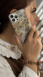 قاب موبایل آیفون خرگوش باغ جادویی + بندست مخملی - Image 4