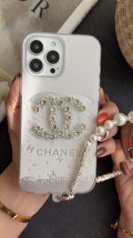 قاب موبایل آیفون کوکوشنل ایتالیانو + بندست مروارید - Image 3