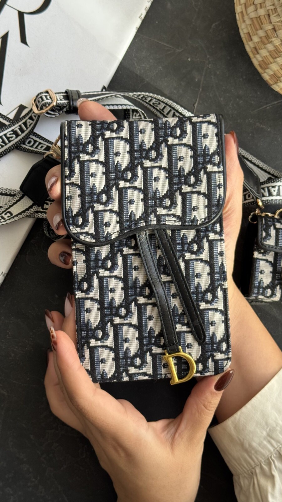 کیف فری سایز یک طرفه دیور فونتی + بندست کیف فری سایز یک طرفه دیور فونتی + بندست - Image 1