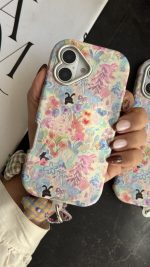 قاب موبایل آیفون خرگوش واندرلند + بندست گل پارچه ای - Image 2