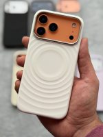 قاب موبایل آیفون سیلیکونی مگسیف از برند واوی - Image 4