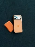 قاب موبایل طرح آیفون 17 نارنجی - Image 2