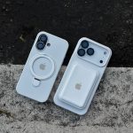 قاب موبایل آیفون سیلیکون مگسیف استنددار سفید