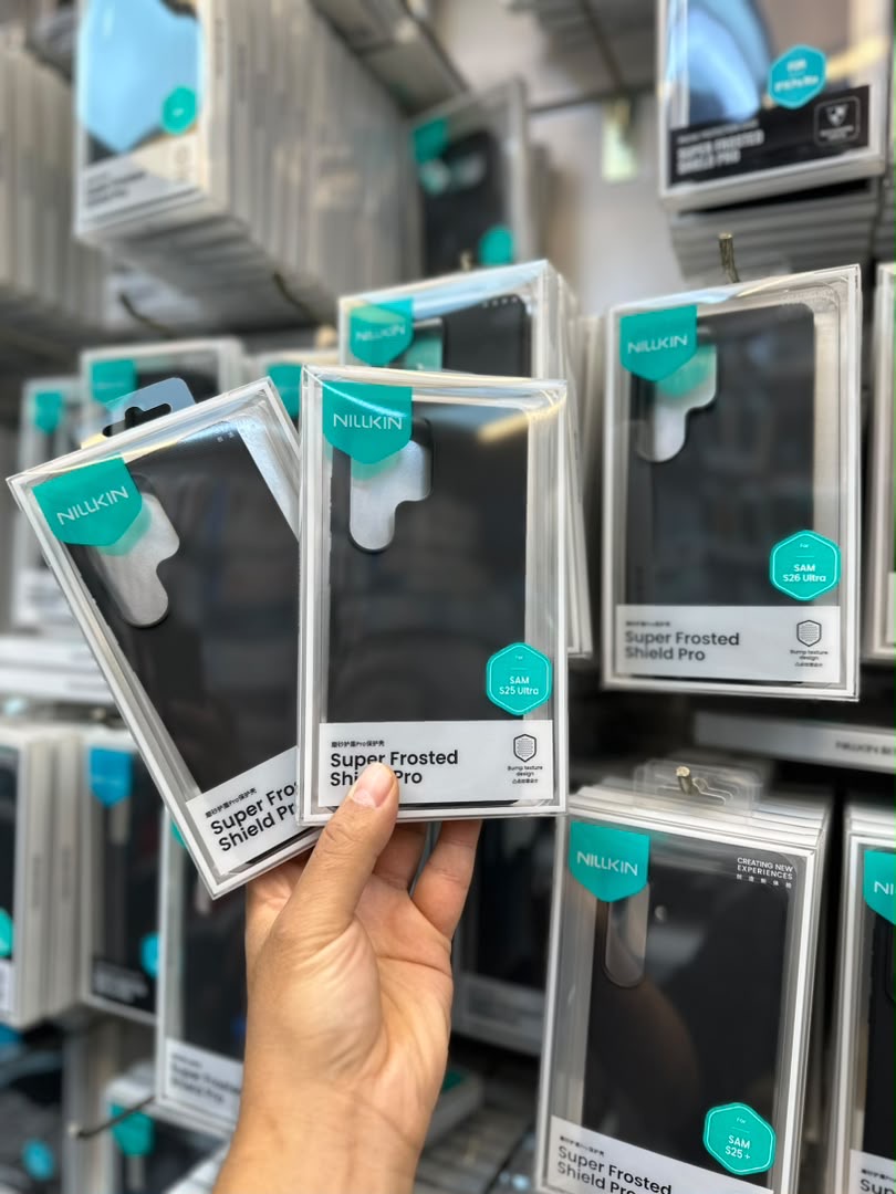 0ca19ba0-5e1b-46d6-9ae5-2ad9b635e4b2 قاب موبایل سامسونگ (سری s) نیلکین Frosted Pro - تصویر 1