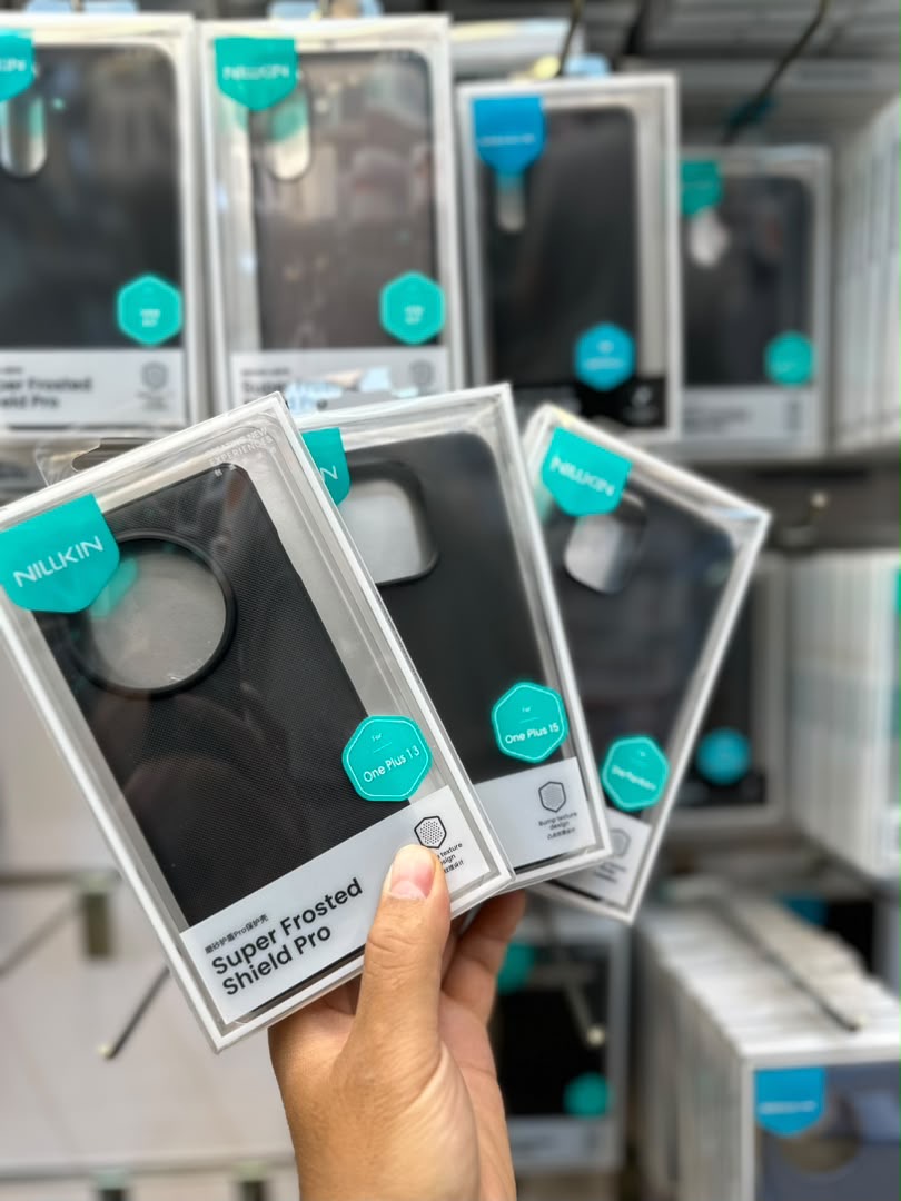 da63c602-1a7e-4748-b79a-0ea2e43049cd قاب موبایل وان پلاس نیلکین Frosted Pro - تصویر 1